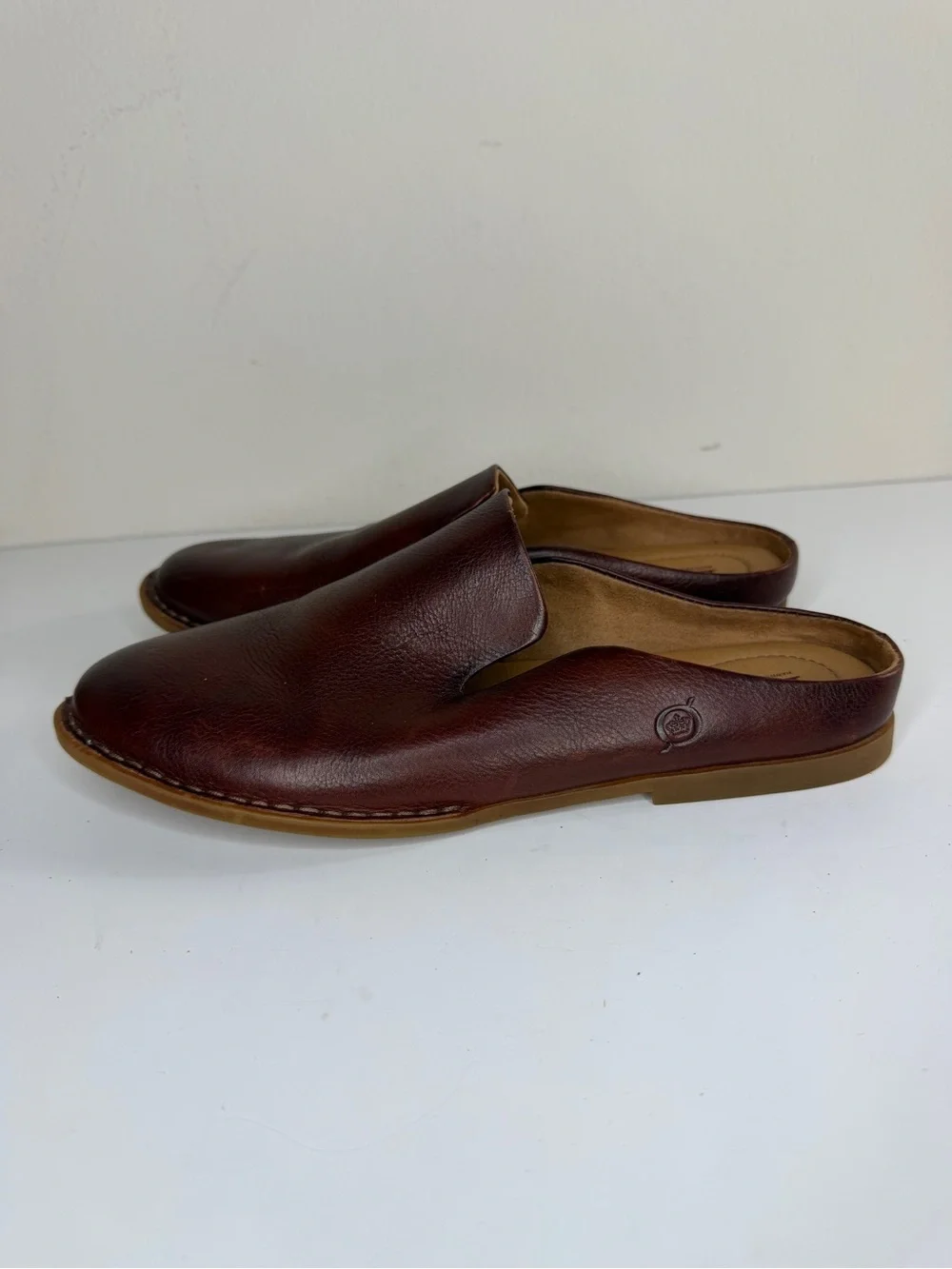 born handcrafted footwear Shoes Slides Clogs Mules Women Size 7.5M Burgundy